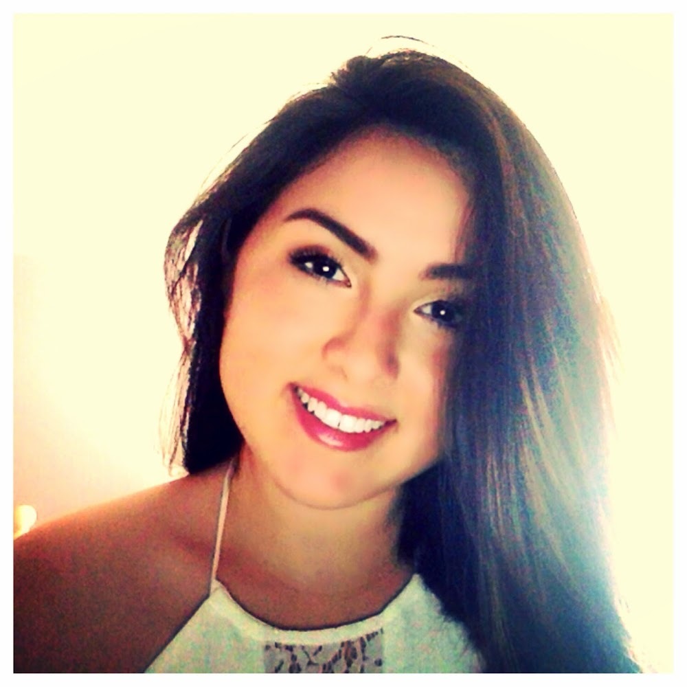 Meet your Posher, Alejandra